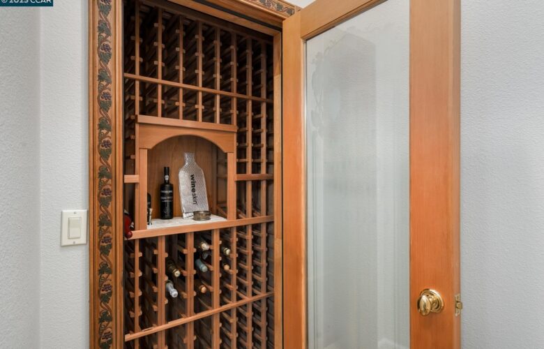 9501 Velvet Leaf Cir, San Ramon, CA 94582