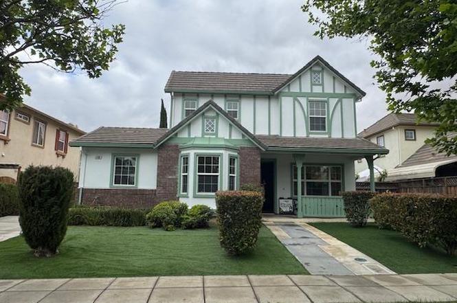 118 E Heritage Dr, Mountain House, CA 95391