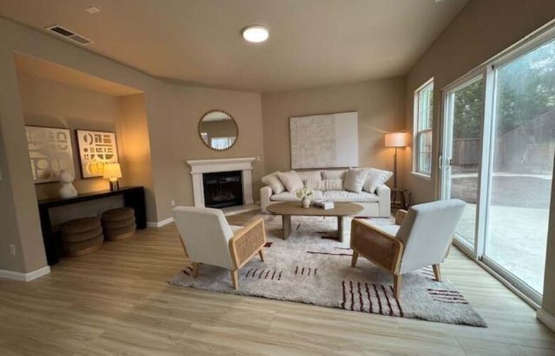 118 E Heritage Dr, Mountain House, CA 95391